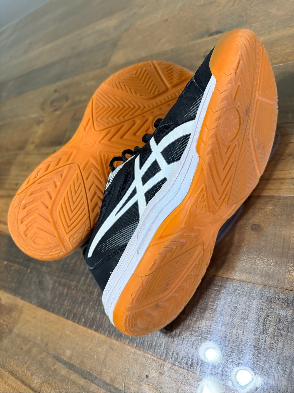 ASICS Men’s Upcourt 5 Indoor Court Shoes Excellent Condition